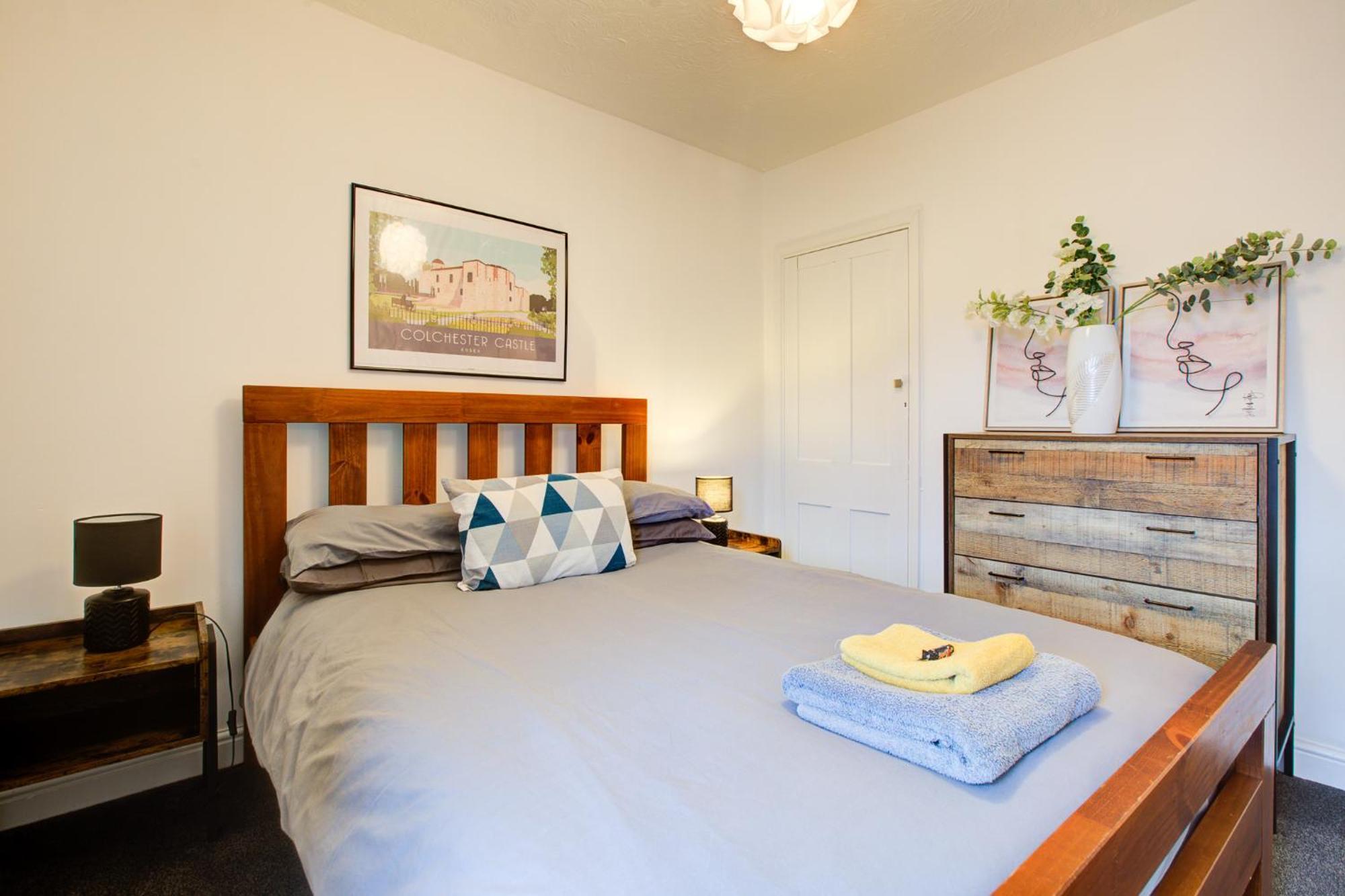 'Number 11' Central Colchester - Super Convenient 2 X Double Bed 1 X Single Bed Cottage Plus Office & Garden, 8 Min Walk Nth Station & Town Ctr, 2 Min Walk Local Shops & Restaurants ภายนอก รูปภาพ