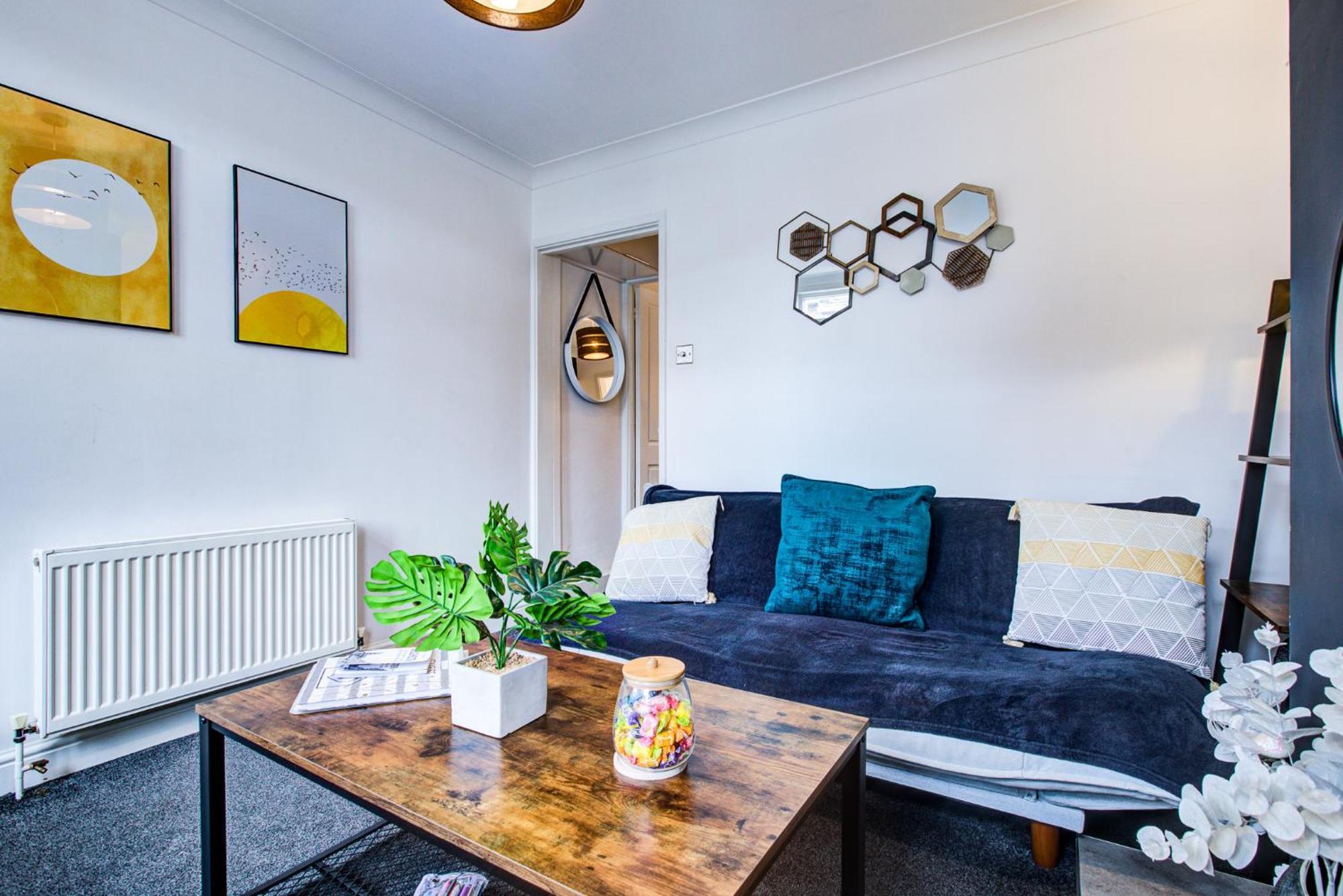 'Number 11' Central Colchester - Super Convenient 2 X Double Bed 1 X Single Bed Cottage Plus Office & Garden, 8 Min Walk Nth Station & Town Ctr, 2 Min Walk Local Shops & Restaurants ภายนอก รูปภาพ